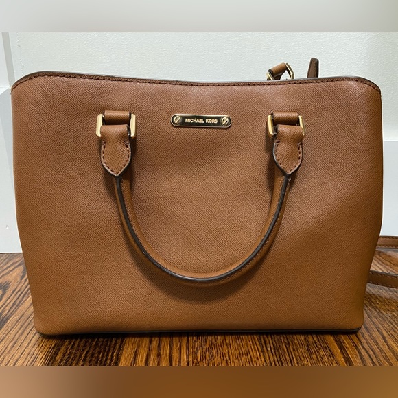 MICHAEL Michael Kors Handbags - ⭐️ Michael Kors Medium Saffiano Leather Satchel ⭐️